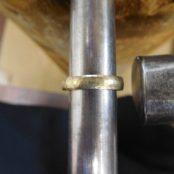 鍛造 結婚指輪 プラチナ1000 純金 純プラチナ k24 槌目 甲丸 リング 幅3mm マット 8枚目の画像