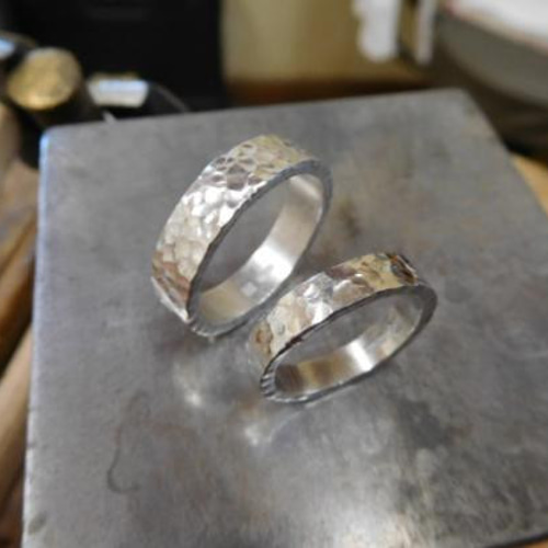 楽天市場】結婚指輪 プラチナ pt900 鎚目 槌目 マリッジリング