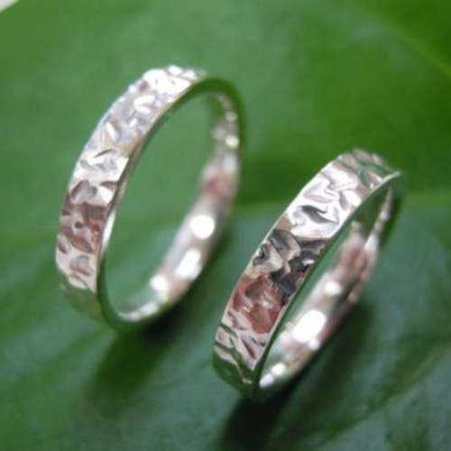 鍛造 結婚指輪 プラチナ pt900 平打ち リング 幅3.5mm 鏡面 桜の花びら