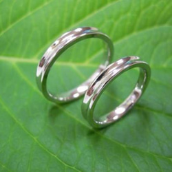 鍛造 結婚指輪 プラチナ pt900 凹んだ甲丸 逆甲丸デザイン 幅3mm 鏡面 1枚目の画像