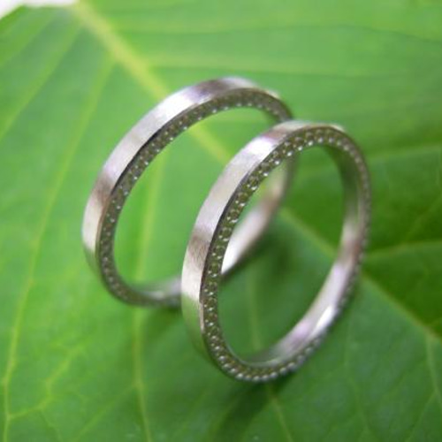 鍛造 結婚指輪 プラチナ pt900 細い 平打ち リング 幅2mm 側面に