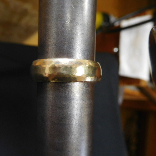 鍛造 結婚指輪 ゴールド 18金 k18 槌目 太い 平甲丸 リング 男性