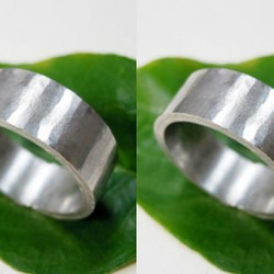 鍛造 結婚指輪 プラチナ pt900 幅広い 平打ち リング 幅7mm 槌目加工 つや消し 1枚目の画像