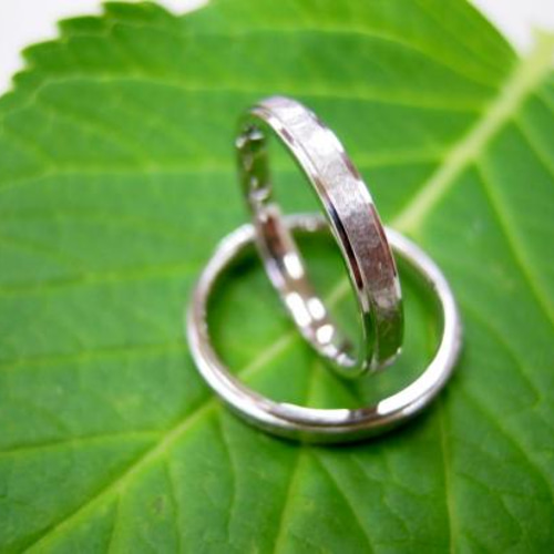 鍛造 結婚指輪 プラチナ pt900 平打ち リング 幅3mm 槌目マット 鍛造 結婚指輪 プラチナ pt900 平打ち リング 幅3mm 槌目マット