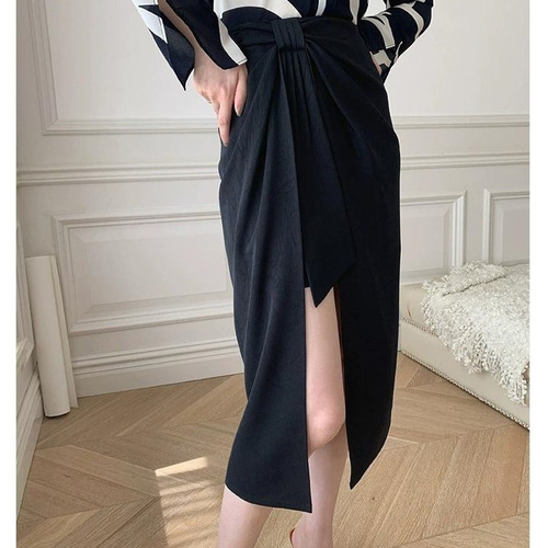 ♡新品タグ付♡ アパルトモン　 スポットダイイングスカート　黒 ウォッシャブル】ポケット付タイトスカート ストレッチ ネイビー