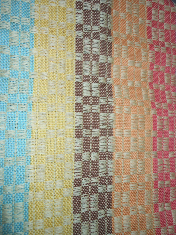手織 レインボウカラー リネン テーブルセンター ロングタイプ 明るくさわやか 2枚目の画像