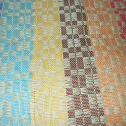 手織り レインボウカラー リネン テーブルセンター ショートタイプ 明るく爽やか プレゼント 1枚目の画像