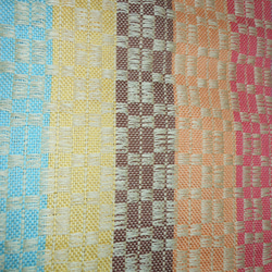 手織り レインボウカラー リネン テーブルセンター ショートタイプ 明るく爽やか プレゼント 2枚目の画像