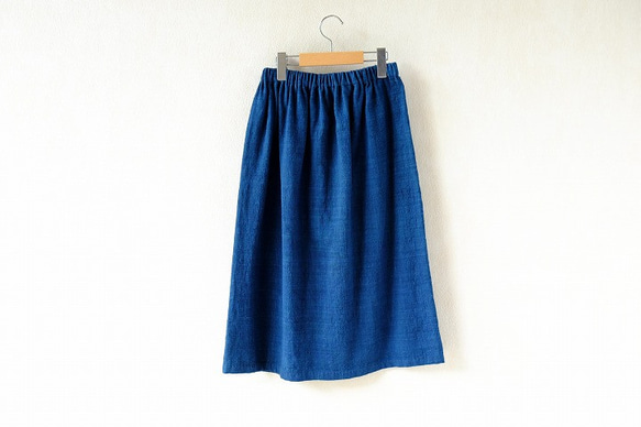 腰機手織り布テヌンに浅間の藍、素直なスカート 2枚目の画像
