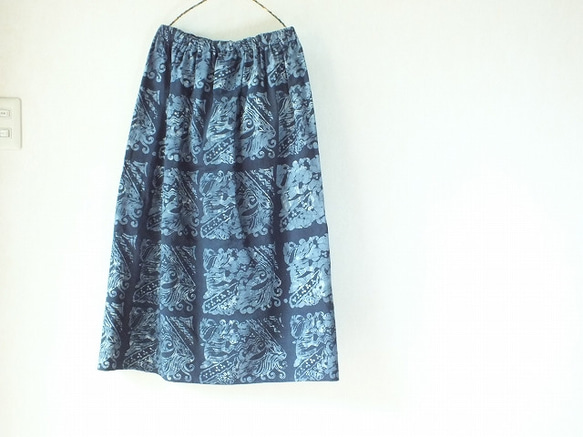 波の華・藍染めスカート 1枚目の画像
