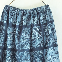波の華・藍染めスカート 2枚目の画像