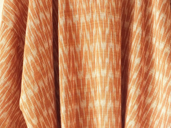 秋色絣の四角いブラウス 4枚目の画像