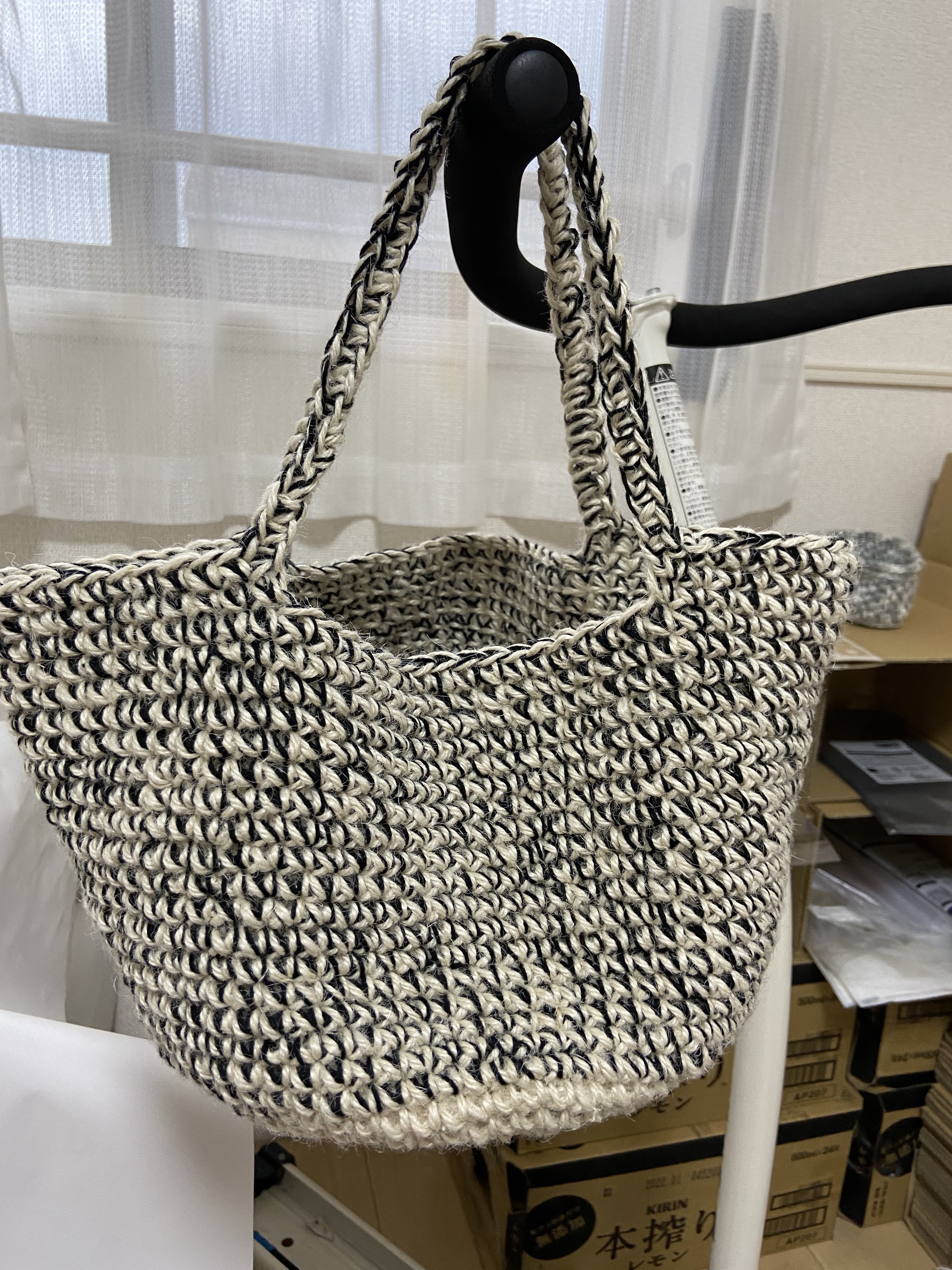 ハンドメイド　お花もりもり麻紐バック ハンドメイド お花もりもり麻紐バック 麻紐トートバッグ お花の