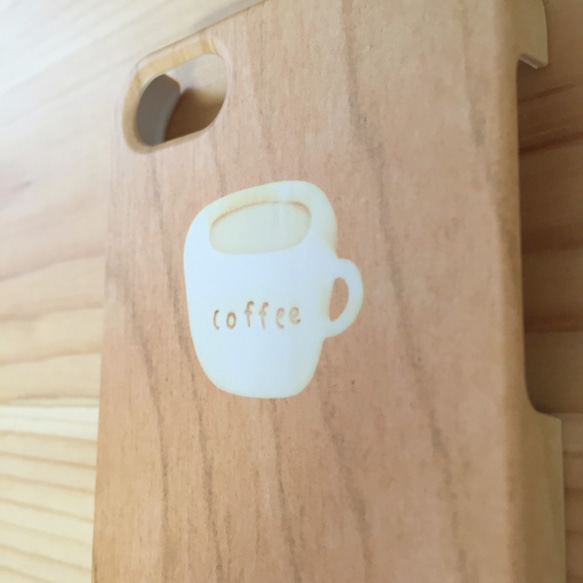 コーヒーのiPhoneケース(ウッド調) 3枚目の画像