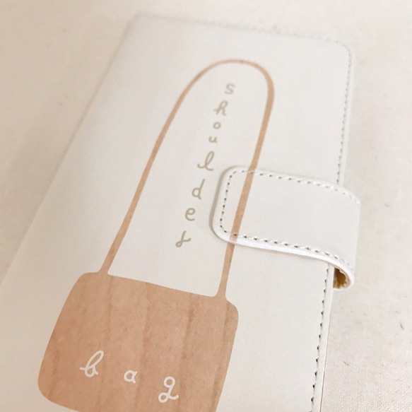 かばんのiPhoneケース(手帳型 / ウッド調) 3枚目の画像