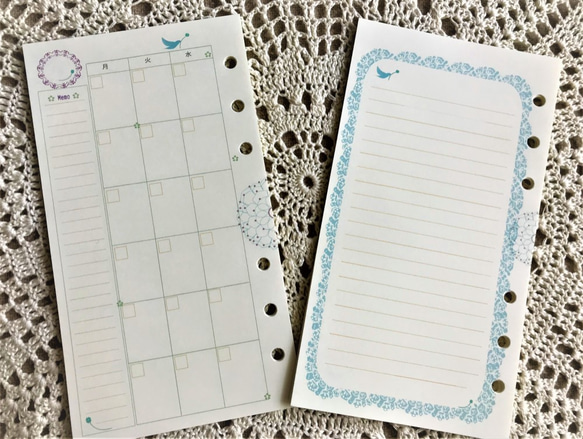 システム手帳リフィル　バイブルサイズ　青い小鳥柄　カレンダーと罫線メモセット 1枚目の画像