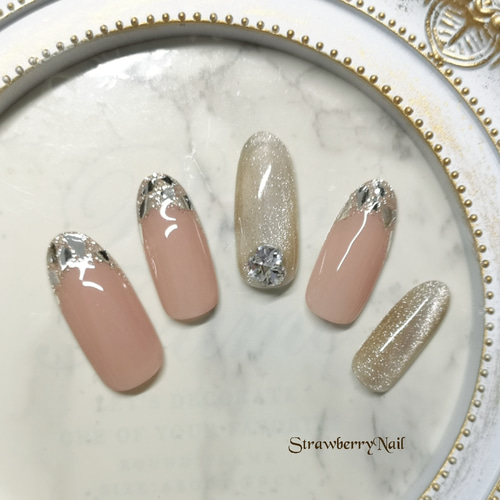 話題の！ガラスフレンチ×マグネットネイル♪ビジュー付き/ガラス  