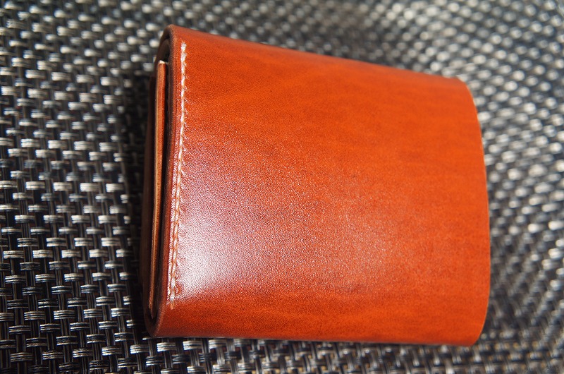 【受注製作】【送料無料】ルガトショルダー　2つ折りミニ財布〈橙〉　本革レザー