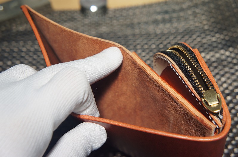 【受注製作】【送料無料】ルガトショルダー　2つ折りミニ財布〈橙〉　本革レザー