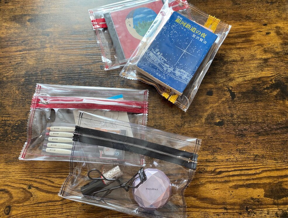 お菓子の袋みたいなビニールポーチ　ギフト袋としても◎ PVC クリアポーチ 2枚目の画像
