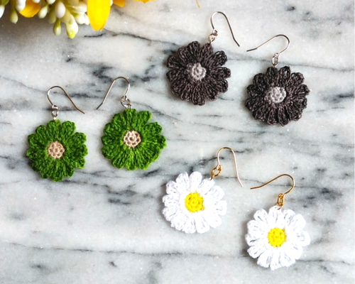 マーガレット かぎ針編みピアス／イヤリング ピアス（フック・チェーン