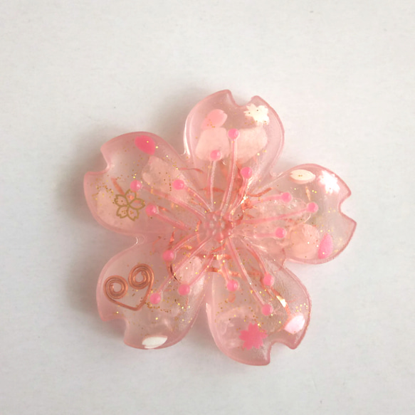 ルレナ❀精霊の宿る集まるオルゴナイト❀ ぎっしりルチルクォーツのオルゴナイト （ピラミッド型 宇宙