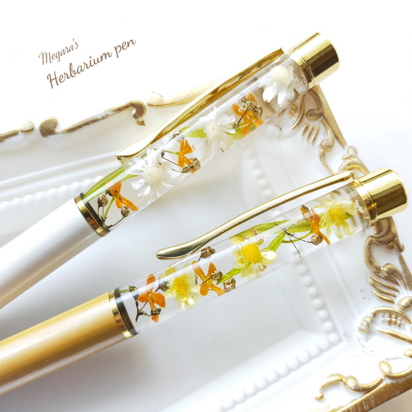 NO.752 金木犀in✨固まるハーバリウムペン立て 印鑑スタンド かわいい