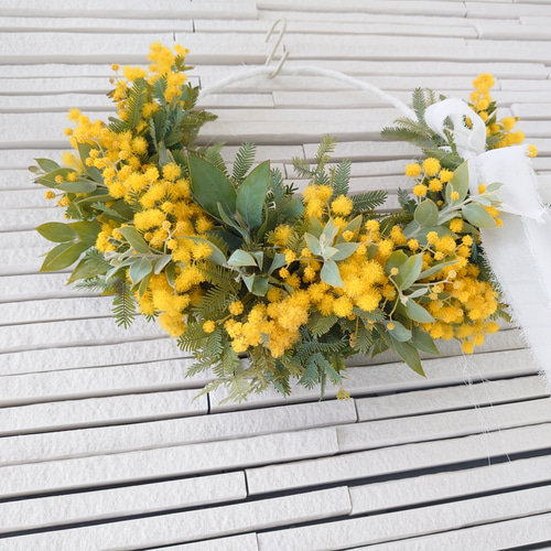 フレッシュからドライになったミモザのリース リース ALTO 通販