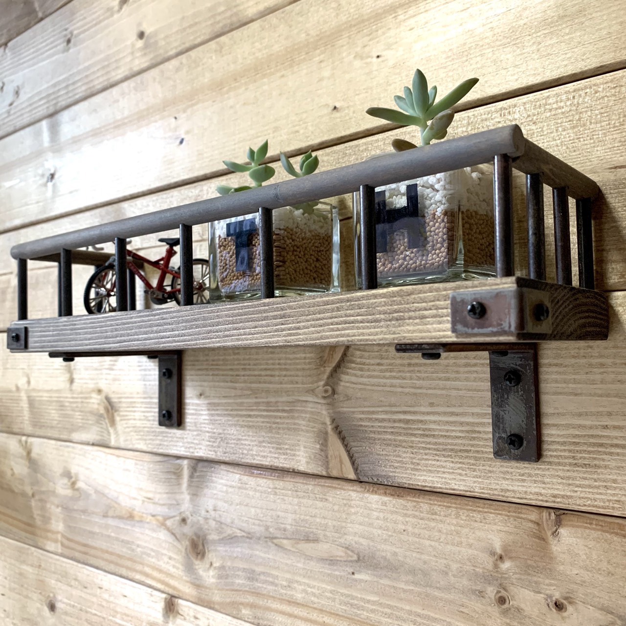 オシャレな飾り棚 ☆再販×7☆おしゃれな飾り棚♪選べる2カラー♪ウォールシェルフ