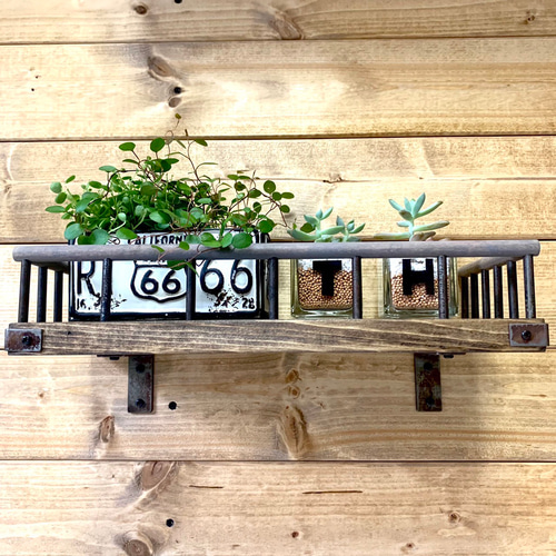 ☆再販×8☆おしゃれな飾り棚♪選べる2カラー♪ウォールシェルフ