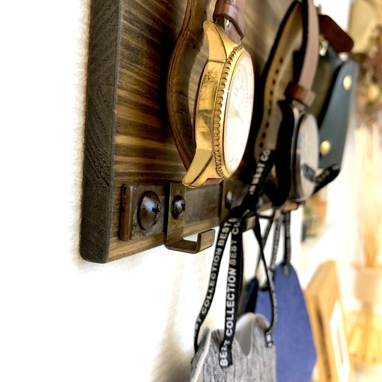 ☆再販×3☆【ウォールシェルフ 10連フック付 エボニーカラー】玄関 壁掛け キーフック マスク アクセサリーフック