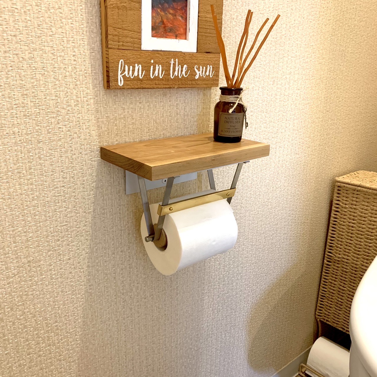 ☆再販×11☆＊送料無料＊トイレも可愛く♪トイレットペーパーホルダー♪真鍮ペーパーカット ステンレス ホワイト おしゃれ