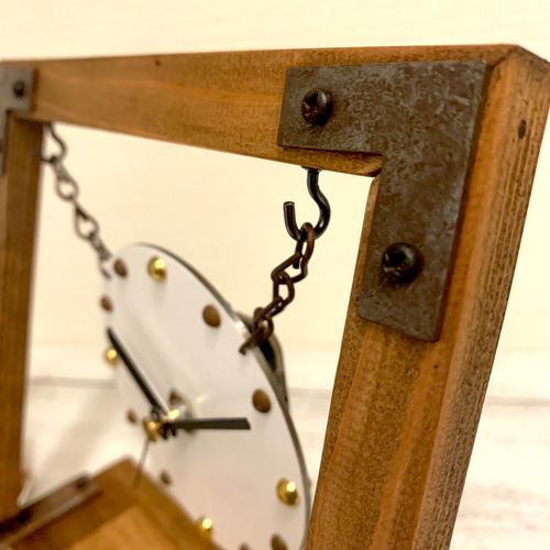 ♪コの字型の置き時計♪文字盤選べる4カラー♪置き場所自由 アイアン インテリア ♪コの字型の置き時計♪文字盤選べる4カラー♪置き場所