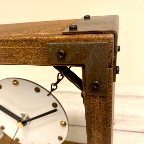 ♪コの字型の置き時計♪文字盤選べる4カラー♪置き場所自由 アイアン インテリア ☆再販×5☆♪コの字型の置き時計♪文字盤選べる4カラー♪置き場