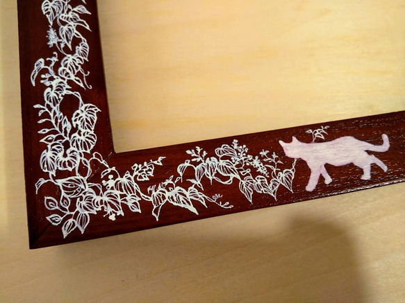 「オーダー品　写真フレーム　手描き蔦柄・猫　」フリーハンド　直筆絵 5枚目の画像