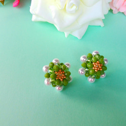 【送料無料】ぎょいこう(緑色の桜)の花のイヤリング 5枚目の画像