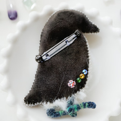 【ビーズ刺繍アート】ペンギンちゃんと宝石の島 8枚目の画像