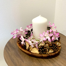 アートフラワーキャンドル（アートフラワー（造花）＋松ぼっくり＋どんぐり・LED照明付き） 3枚目の画像