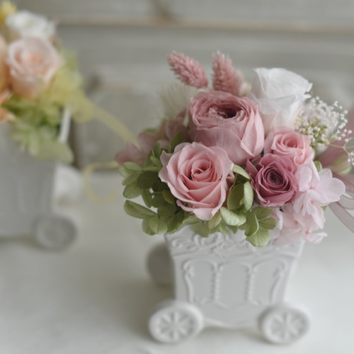 ⑦ 造花アレンジ ピンク・白・紫花束 アートフラワー　花器入　インテリア　ギフト ⑦ 造花アレンジ ピンク・白・紫花束 アートフラワー 花器入