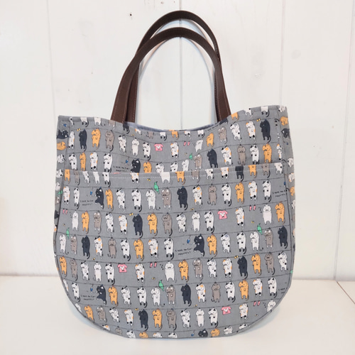 タブレットも入るトートバッグ かわいい洗濯にゃんこ グレー トート