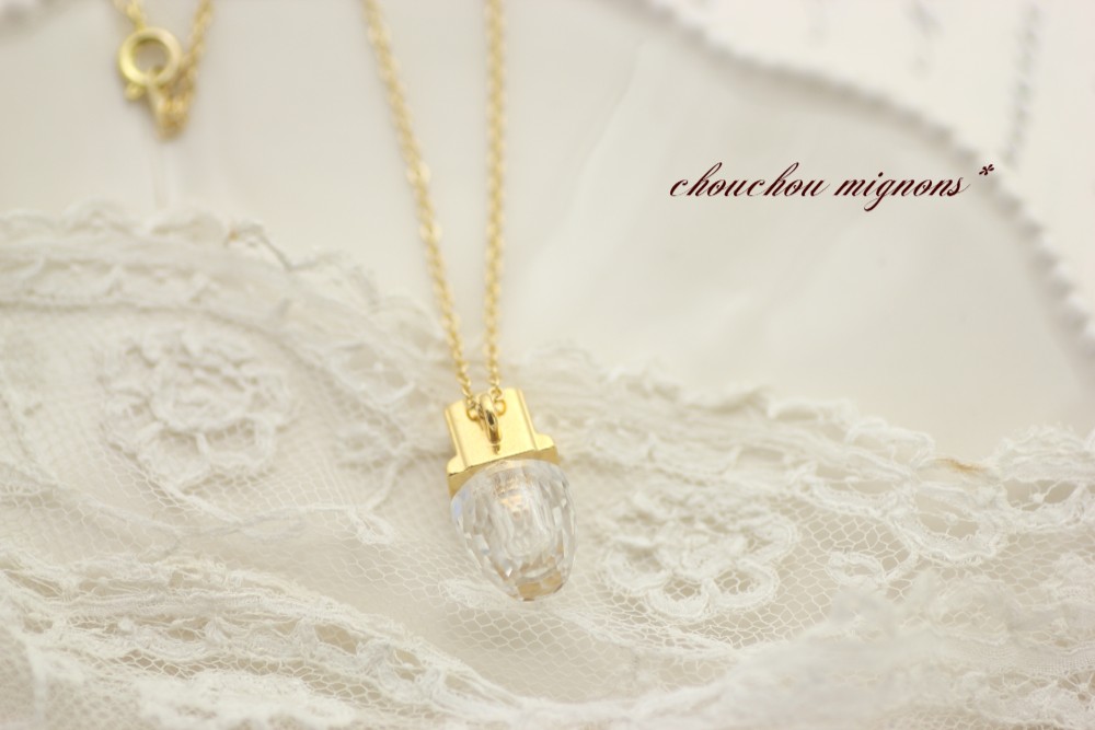 ビンテージスワロフスキー＊香水壜のネックレス＊Cristal gold