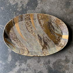 「アンティークゴールドのオーバル皿」大皿、長皿、卵形、長円形、楕円形、鉄釉、金彩、ドット、波形ー 送料無料 3枚目の画像