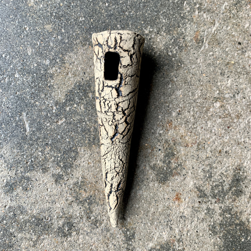 しずく〜掛け花入れ」オブジェ、ひび割れ模様、花器、壁掛け、陶