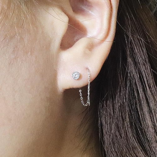 片耳K18 アメリカンピアス天然ダイヤモンド