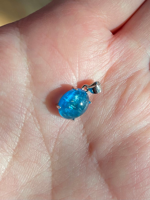 SV925 ネオンブルー アパタイト ペンダントトップ 10×8mm ペンダント  