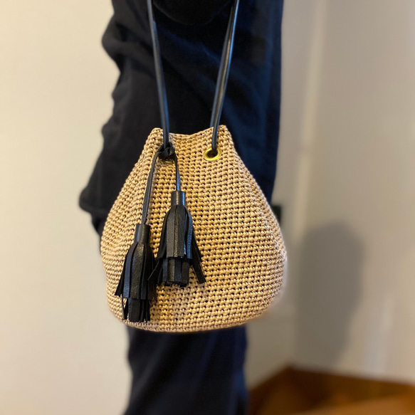 【SALE ¥11000→¥9500】カゴ巾着・ショルダー（カラー：カフェオレ） 3枚目の画像