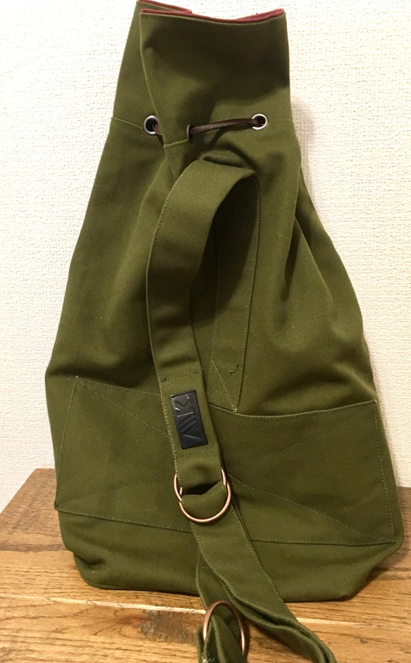 A//K tubular travel bag #1dark green:ワンショルダーバッグ 5枚目の画像