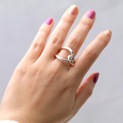 定番 人気のノットリング（結び）大ぶり 【Silver925】 ◇ シルバー