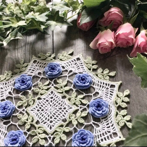 レース編みのドイリー・ブルーローズ 23 cm その他インテリア雑貨