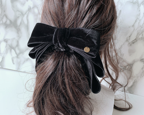 BELLA ベラ シュシュ ビッグ ヘアゴム ヘアアクセサリー ブラック 新品 BELLA ベラ シュシュ BIG ヘアゴム ヘアアクセサリー ブラック 新品
